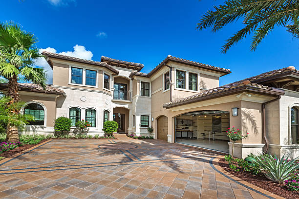 Best Driveway Paving Contractor  in Wiggins, MS
